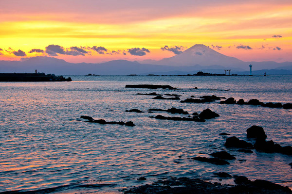 森戸海岸からの輝く富士 11030565.jpg